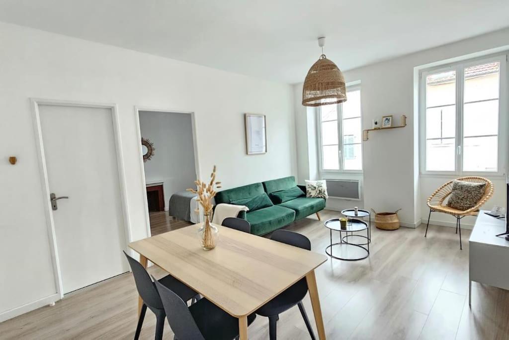 Superbe Appartement 2 Chambres Au Coeur De Pau Kültér fotó